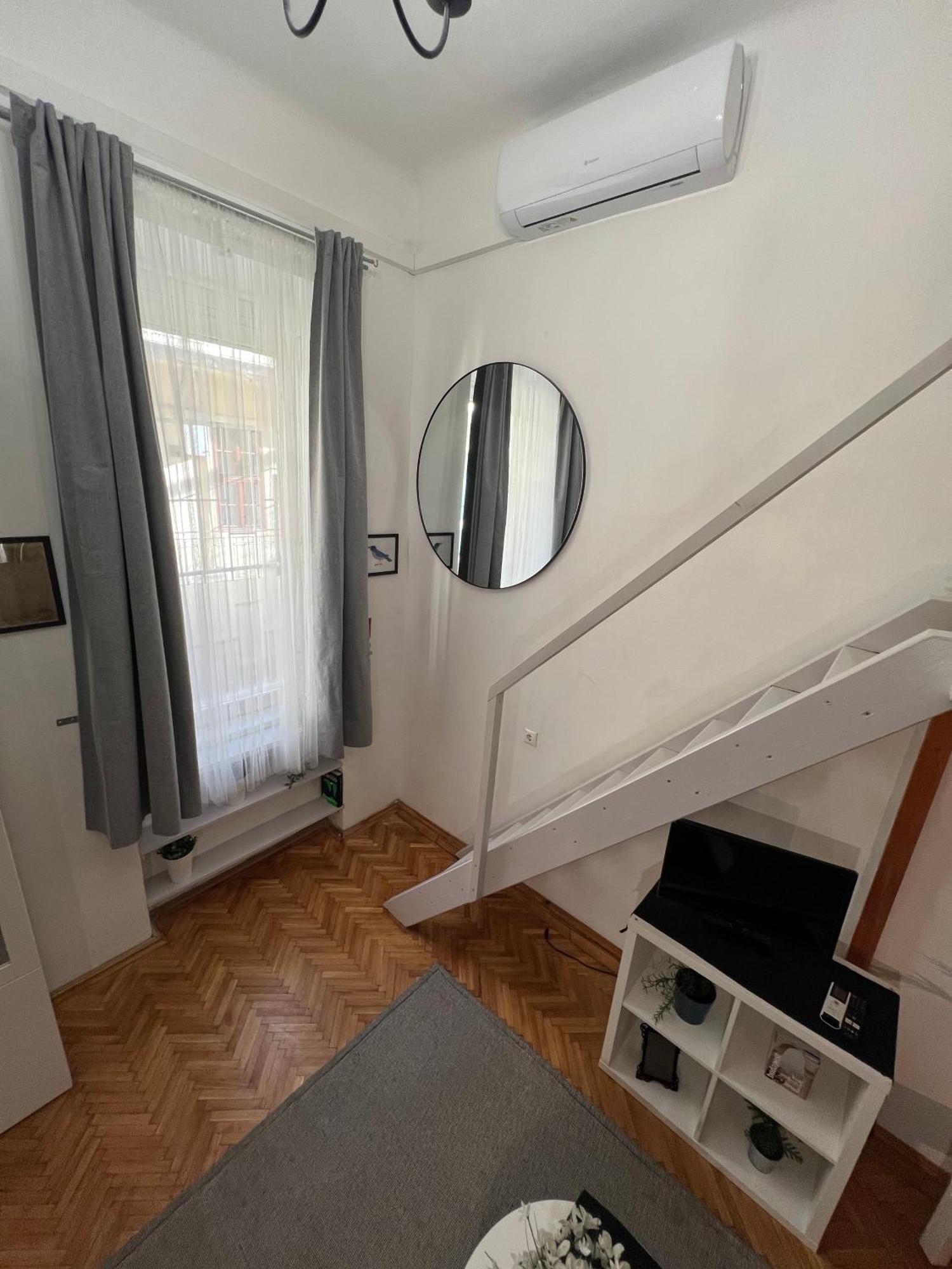Lovely Little Loft Studio In The Heart Of Budapest Ngoại thất bức ảnh